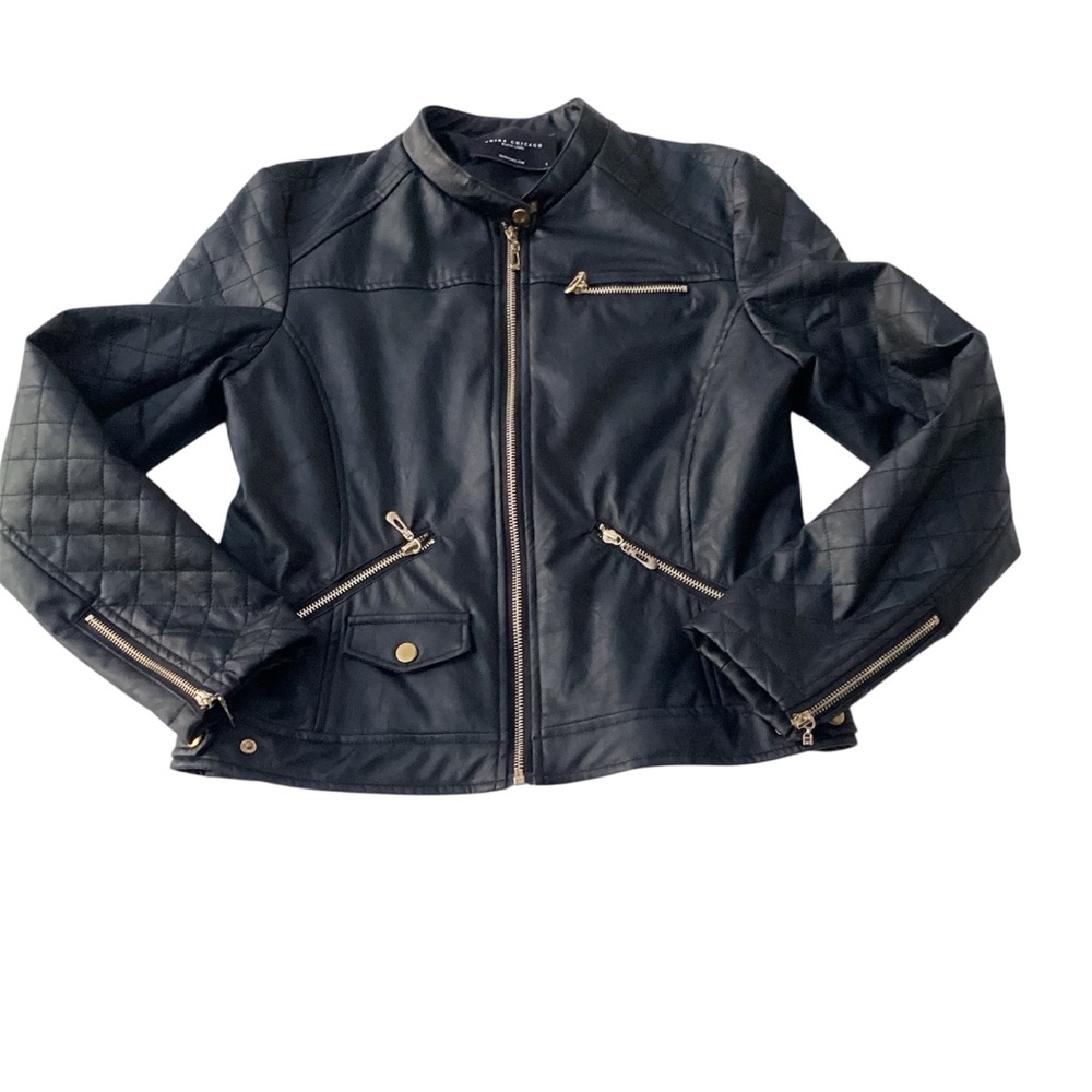 Akira Chicago Youth Black Motorcycle Jacket L Quilted‎ Shoulder